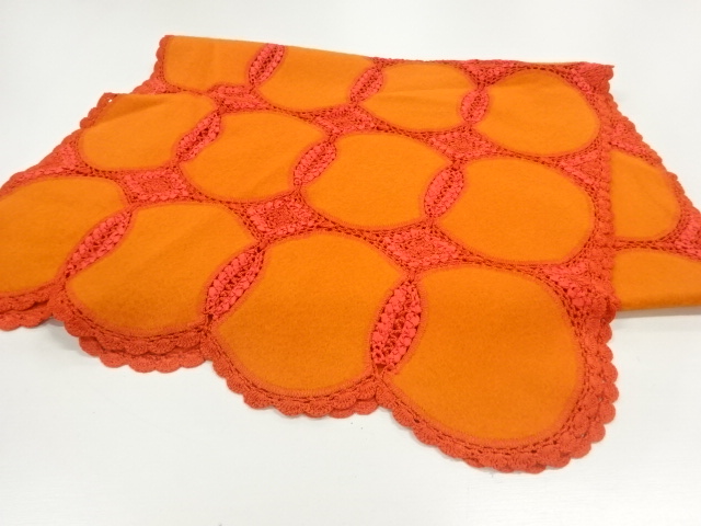 JAPANESE SHAWL / LACE / ROUNDEL